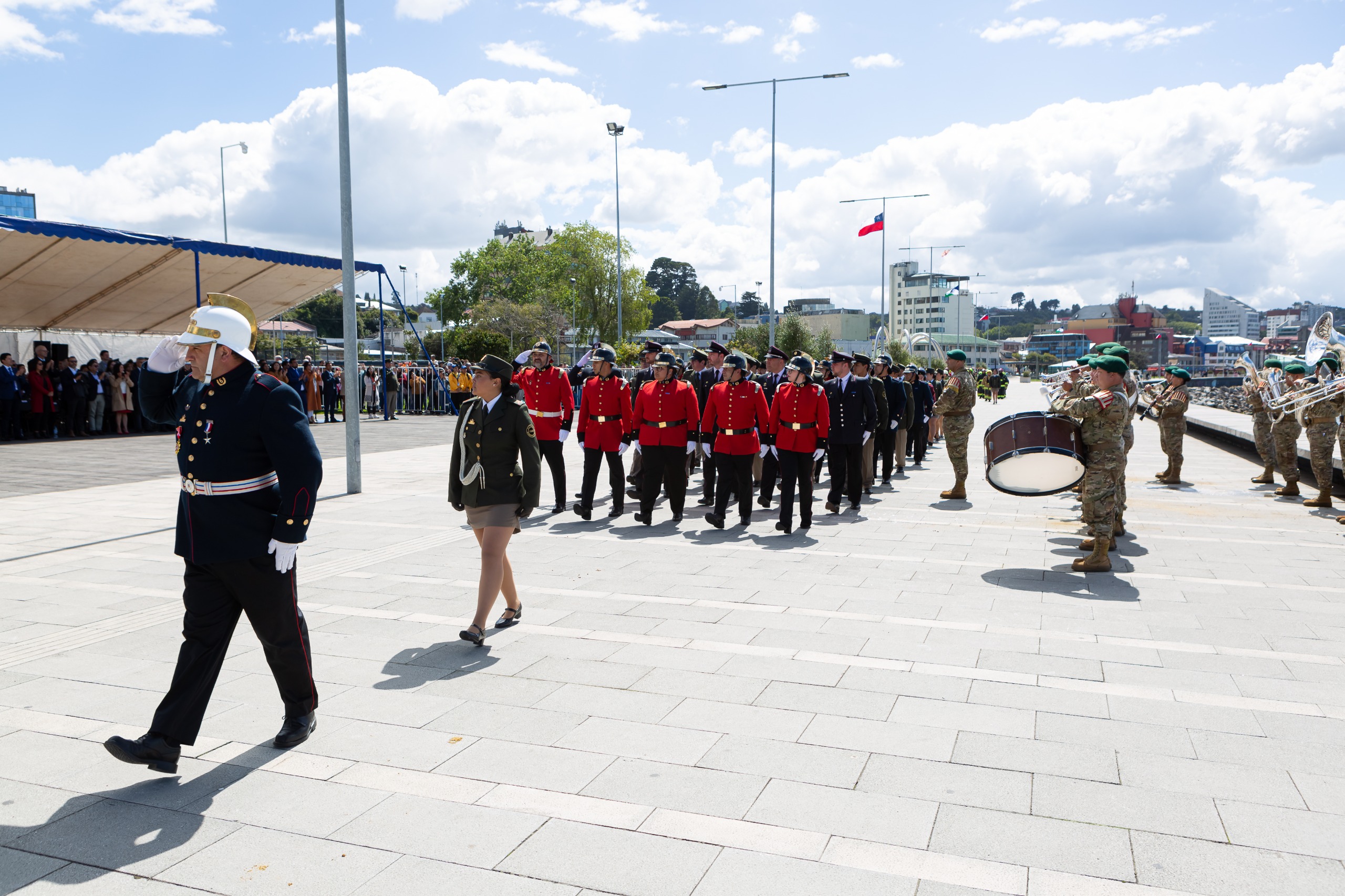 Tradicional desfile celebró los 173 años de Puerto Montt - MUNICIPALIDAD DE PUERTO  MONTT